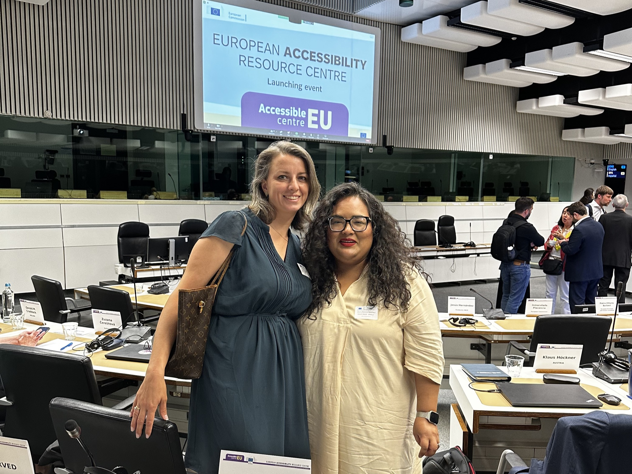 Virginia Sorlino y Gloria Romero, en la presentación del Centro Europeo de Accesibilidad