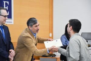 Antonio Agrasar participó en la entrega de premios a los mejores expedientes.