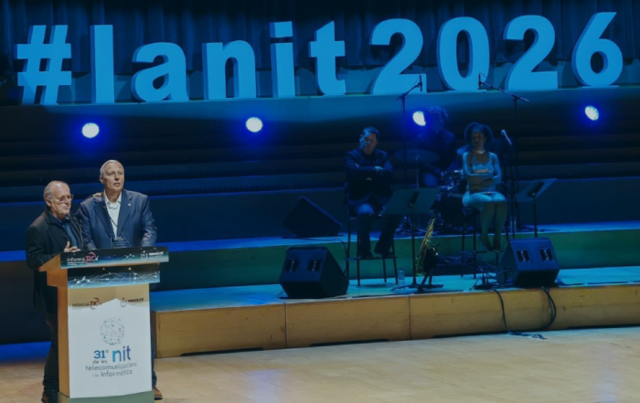 Pere Martínez, de ItechGrup by Plexus, recogió el reconocimiento de los organizadores de La Nit al proyecto Sinergia Catalunya, del que es impulsor.