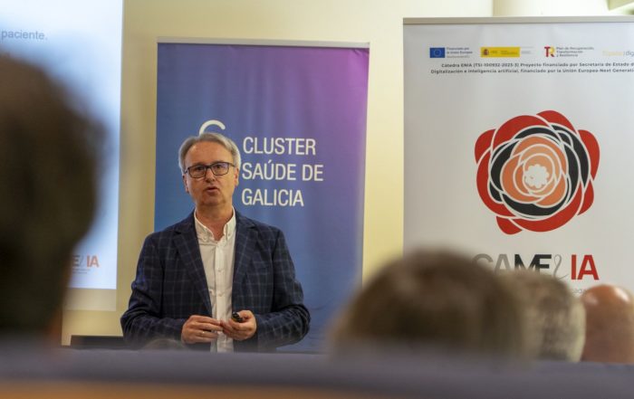 José Manuel Chao, socio-director de Plexus Tech, participó en estas jornadas sobre IA en salud exponiendo el papel que desempeña la inteligencia artificial y la genómica para evolucionar hacia una medicina más personalizada.