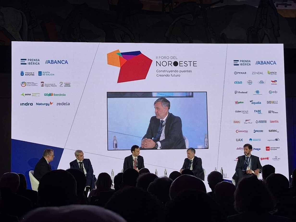 Antonio Agrasar durante su intervención en la mesa de diálogo “Innovar desde el Noroeste para competir en el mundo”. 
